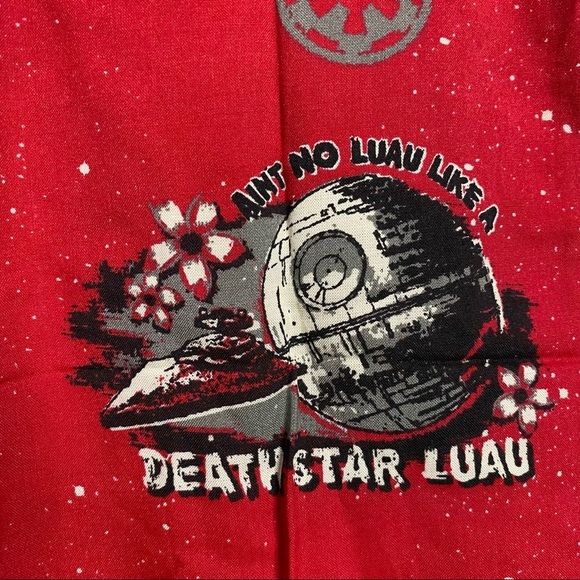 Star Wars Imperial Dark Side Red Hawaiian Shirt Small S Fandom Deathstar Vader - Picture 6 of 13